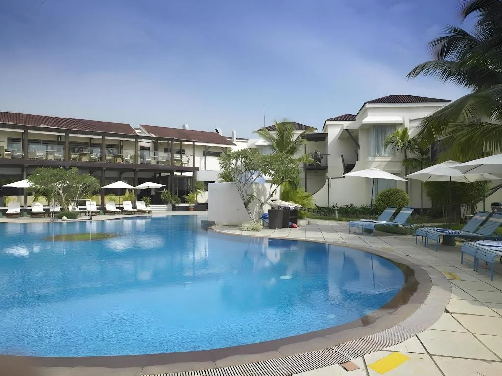 Royal Orchid Beach Resort & Spa โ main view
